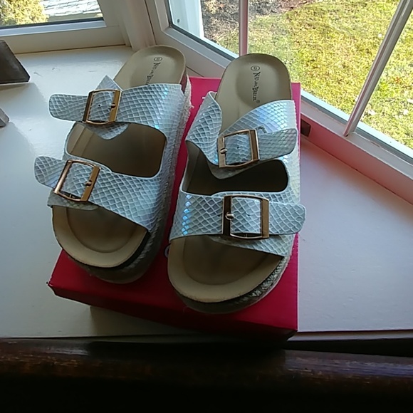 Nature Breeze Shoes - NEW NATURE BREEZE OFF WHITE SANDLE PLATFORM Nature Breeze Shoes - NEW NATURE BREEZE OFF WHITE SANDLE PLATFORM